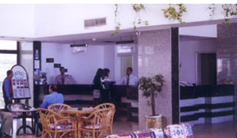 Beirut Hotel Hurghada Esterno foto