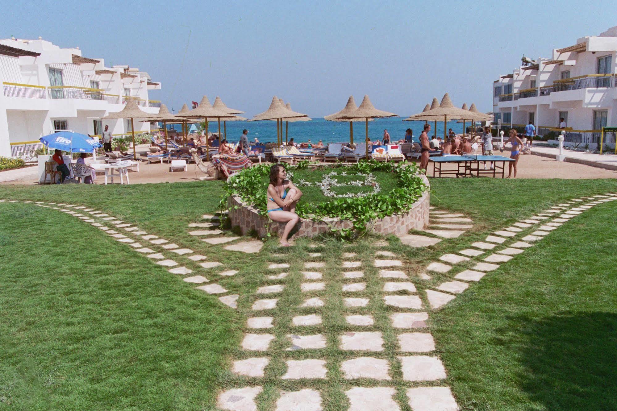 Beirut Hotel Hurghada Esterno foto